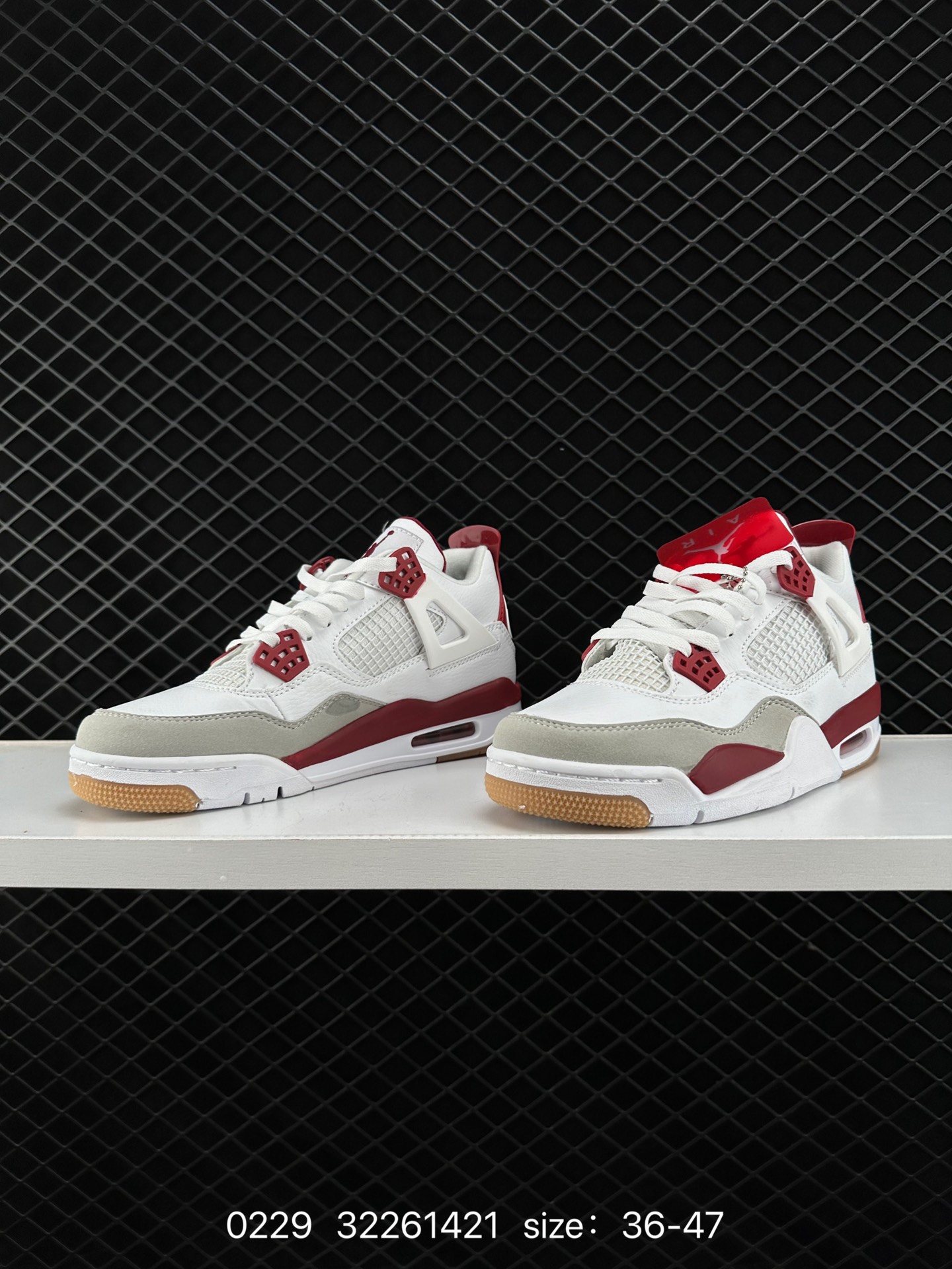 Air Jordan 4 Retro OG